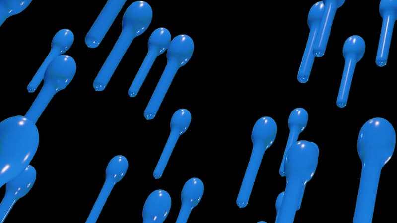 斜め上に飛んでいくジェット風船のフリー動画素材です。