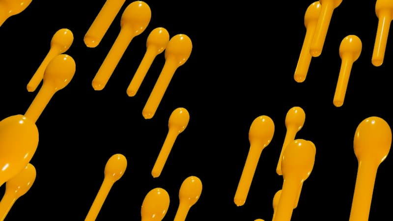 斜め上に飛んでいくジェット風船のフリー動画素材です。